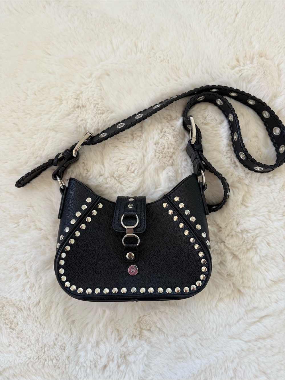 UO Devon Small Crossbody Bag